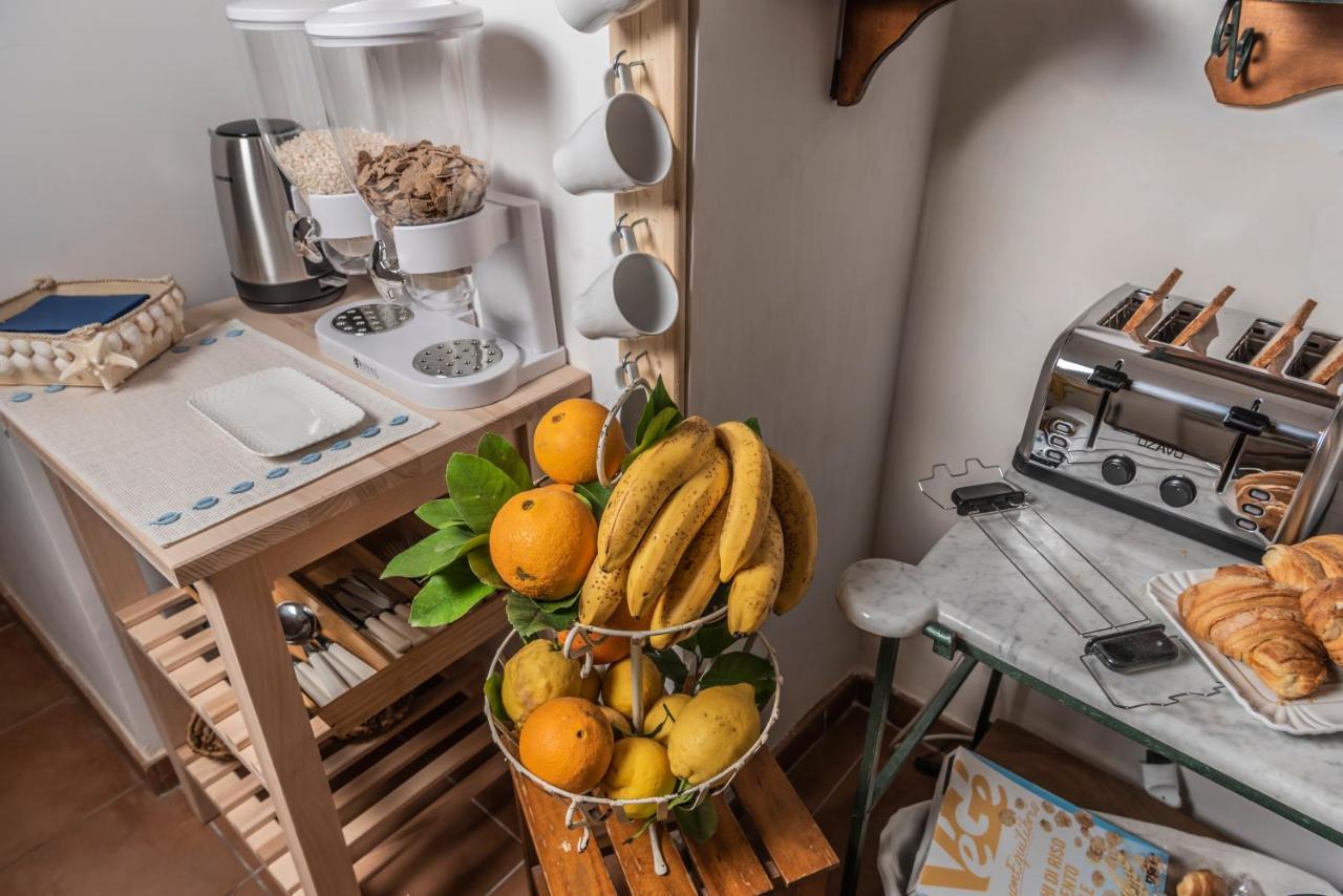 La Casa Degli Angeli Bed & Breakfast Salerno Ngoại thất bức ảnh