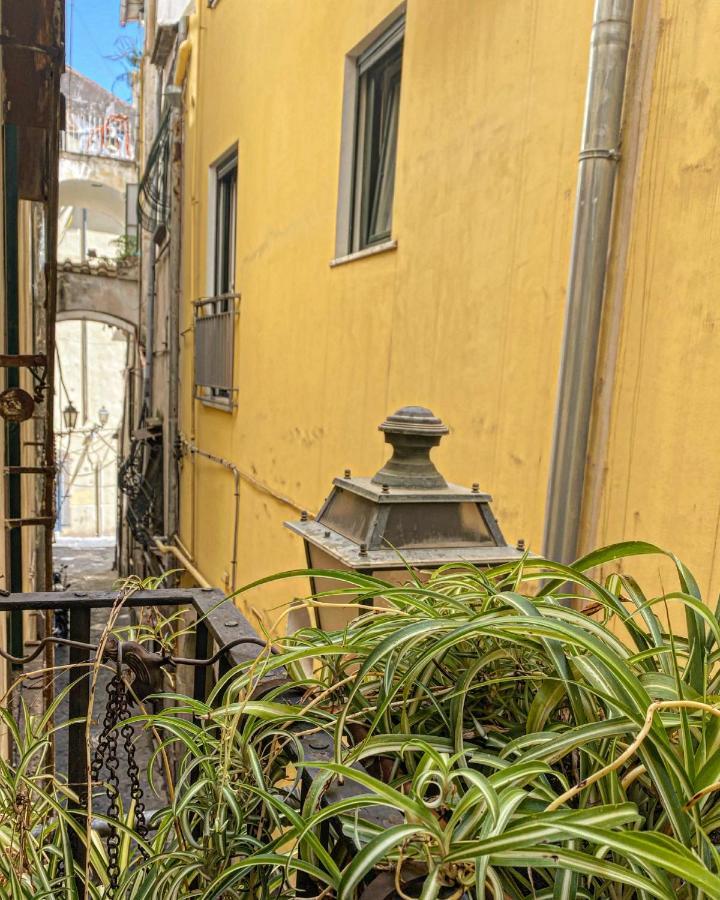 La Casa Degli Angeli Bed & Breakfast Salerno Ngoại thất bức ảnh